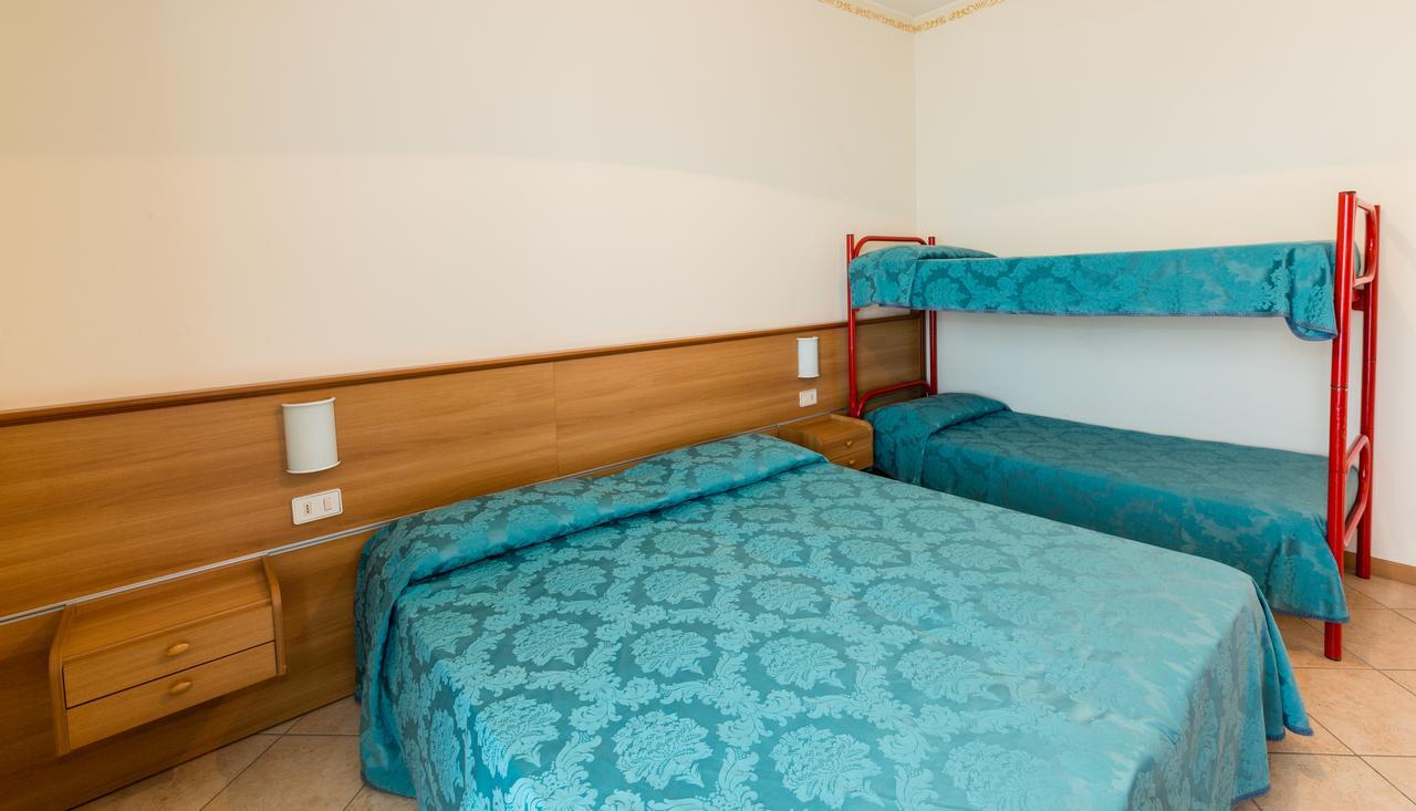 Residence California Τζεσόλο Λίντο Εξωτερικό φωτογραφία